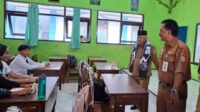 Bupati Malang, HM Sanusi dan rombongan mengunjungi SMP Negeri 3 Kepanjen. (Wul_11zon Sanusi Targetkan 70 Persen Siswa Sekolah Unggulan Nilai Rata-rata Pelajaran di Angka Sembilan