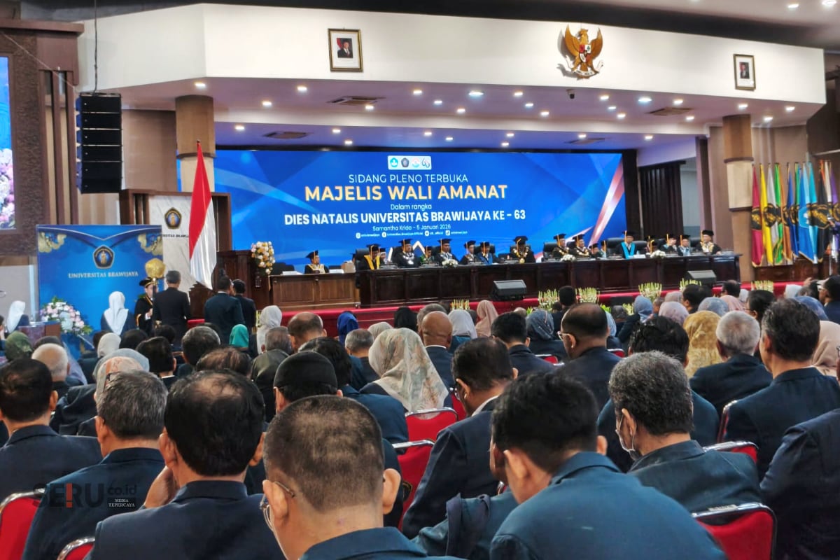 Sidang Pleno MWA Dies Natalis ke-63 UB. (bas) Sidang Pleno MWA Dies Natalis ke-63 UB, Kampus Solusi Hadapi Disrupsi Teknologi