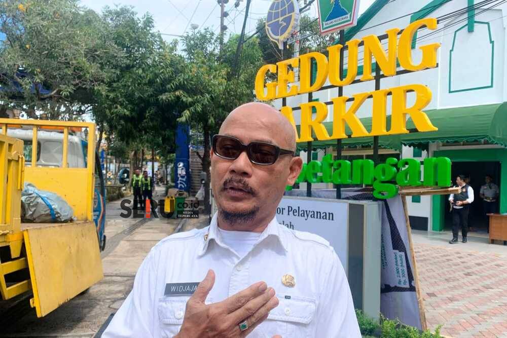 Dishub Arahkan Sepeda Motor Masuk Gedung Parkir Kayutangan, Parkir Liar Kena Tilang