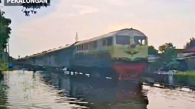 KAI Batalkan 38 Perjalanan KA Akibat Banjir, Penumpang Dapat Refund