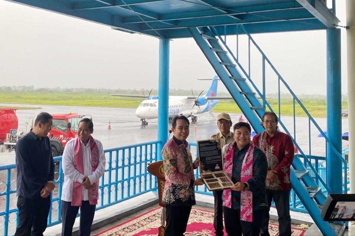 Kali Pertama Pertamina Layani Pengisian Avtur di Bandara Notohadinegoro Jember