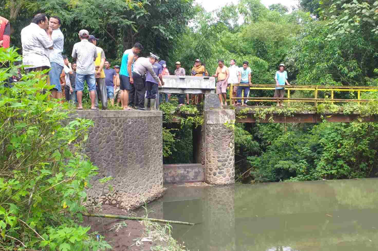 Bersihkan dan Perbaiki Pintu Air, Pria di Bululawang Tewas Terseret Arus Sungai