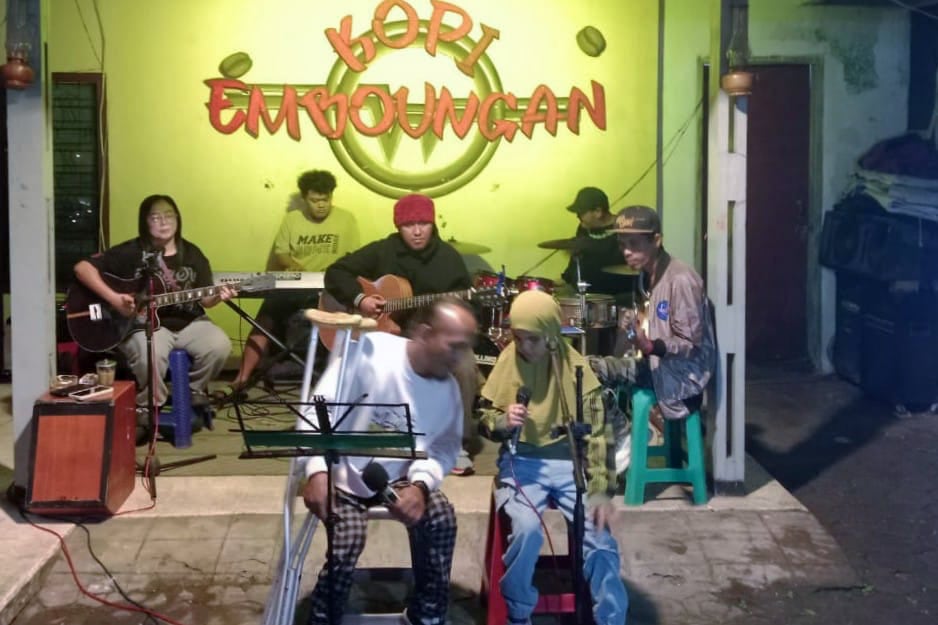 Grup Band di Kecamatan Bumiaji dengan personil yang mayoritas warga Disabilitas. (ist) Rangkul Pemuda Disabilitas, Camat Bumiaji Komitmen Wujudkan Wilayah Inklusif