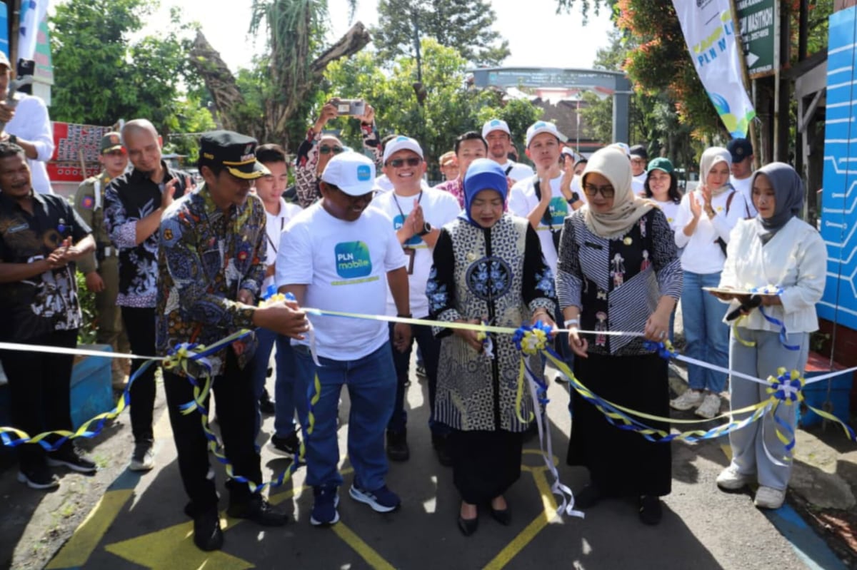 Pemkab Malang Sambut Baik Kampung PLN Mobile, Memudahkan Masyarakat Bayar Listrik