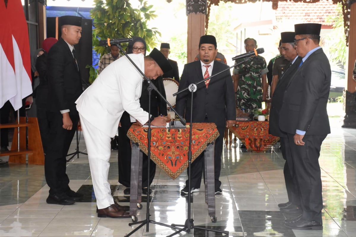 Pelantikan Pejabat Eselon II Situbondo, Bupati Rio Minta Pejabat Baru Dilantik Langsung Tancap Gas