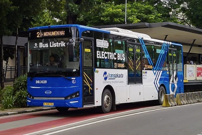 Dua Pria Masturbasi di Bus Transjakarta Terancam Bui Setahun, Ini Cara Melawannya