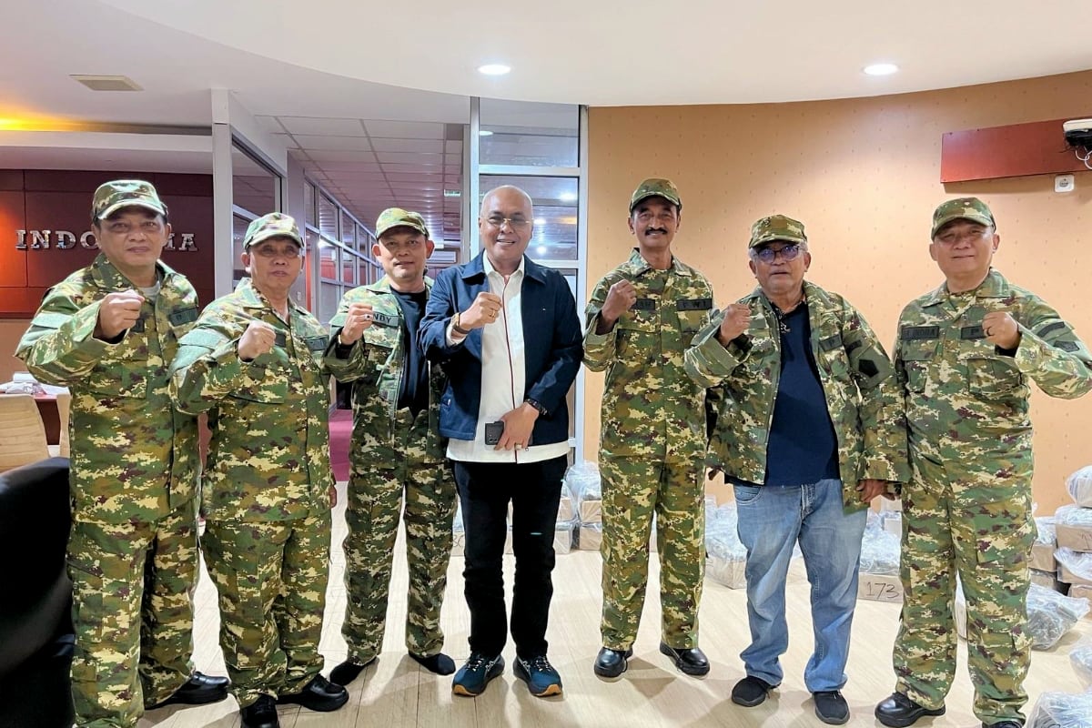 Perwakilan PWI Jatim yang menjadi peserta Retreat di Pusdiklat Kemenhan di Bogor. (Dok.PWI) Wartawan PWI Jatim Digembleng di Pusdiklat Kemenhan dalam Kegiatan Retret di Bogor