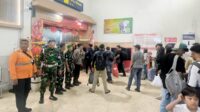 Babinsa Kiduldalem Patroli Stasiun Kota Baru Malang