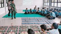 Babinsa Gadang Bekali Kedisiplinan Siswa SMPN 29 Kota Malang