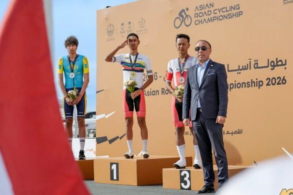 Mahasiswa UIBU Raih Medali Emas Asian Road Cycling Championship 2026 di Arab Saudi