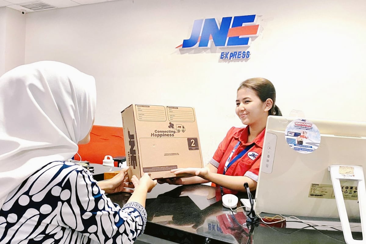 Strategi JNE menghadapi lonjakan volume pengiriman selama Ramadan. (dok. Humas JNE) Strategi JNE Mengantisipasi Lonjakan Volume Pengiriman selama Ramadan