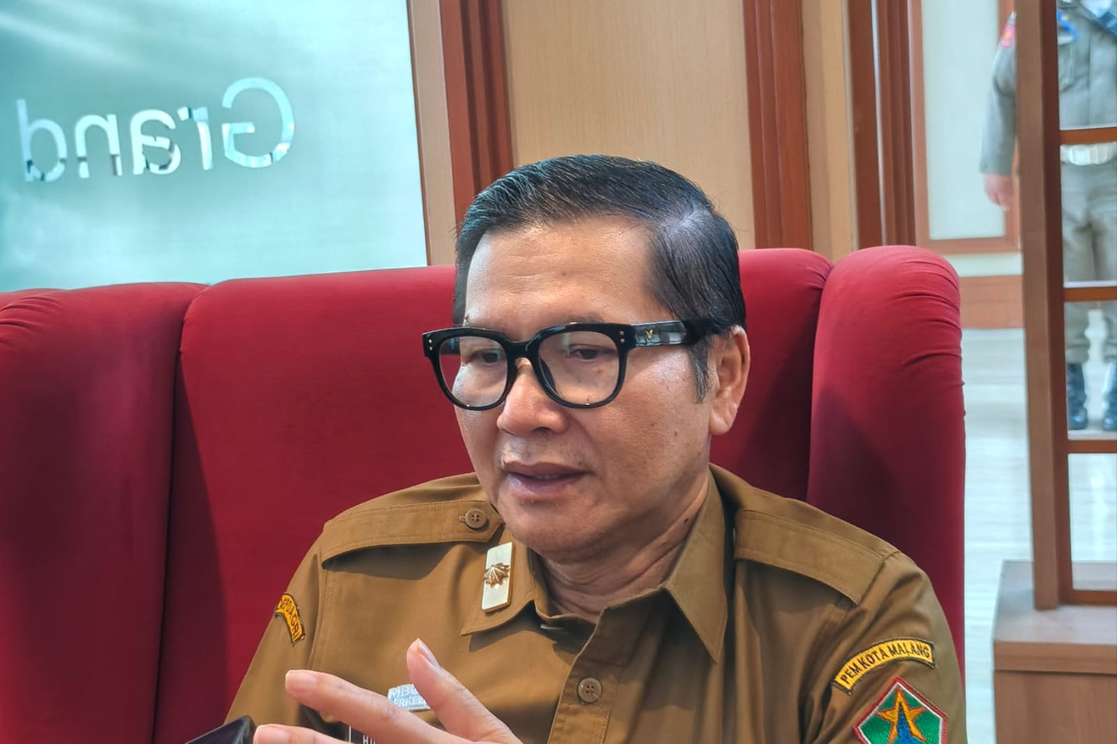 Kepala Dinkes Kota Malang buka suara terkait penonaktifan PBI BPJS Kesehatan. (bas Belum Terima Laporan RS, Dinkes Kota Malang Petakan PBI BPJS Kesehatan Nonaktif