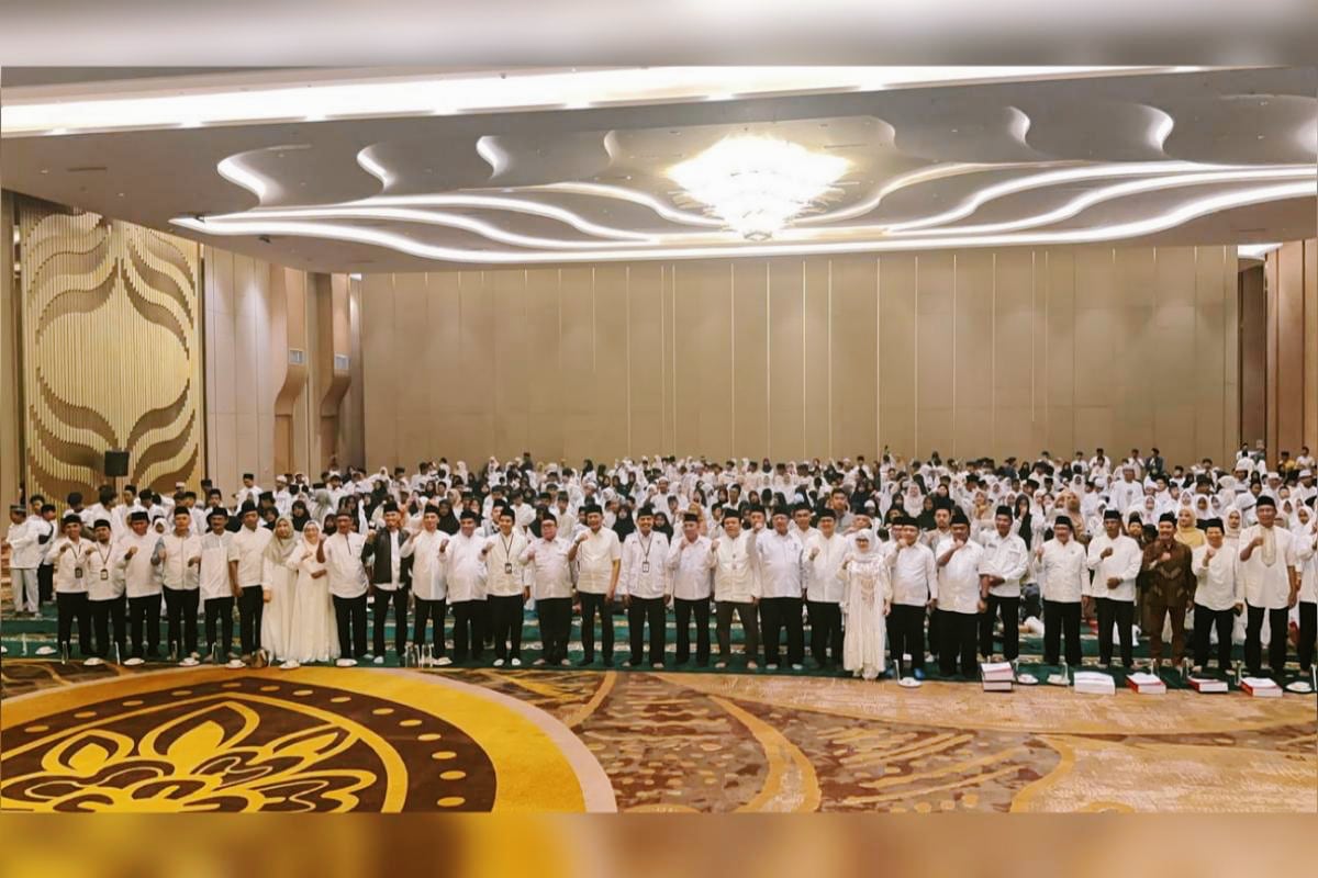 Peserta Gerak Syariah OJK Malang & Baznas dalam Literasi Keuangan Syariah 1.000 Yatim dan Dhuafa. (dok. Humas OJK Malang)