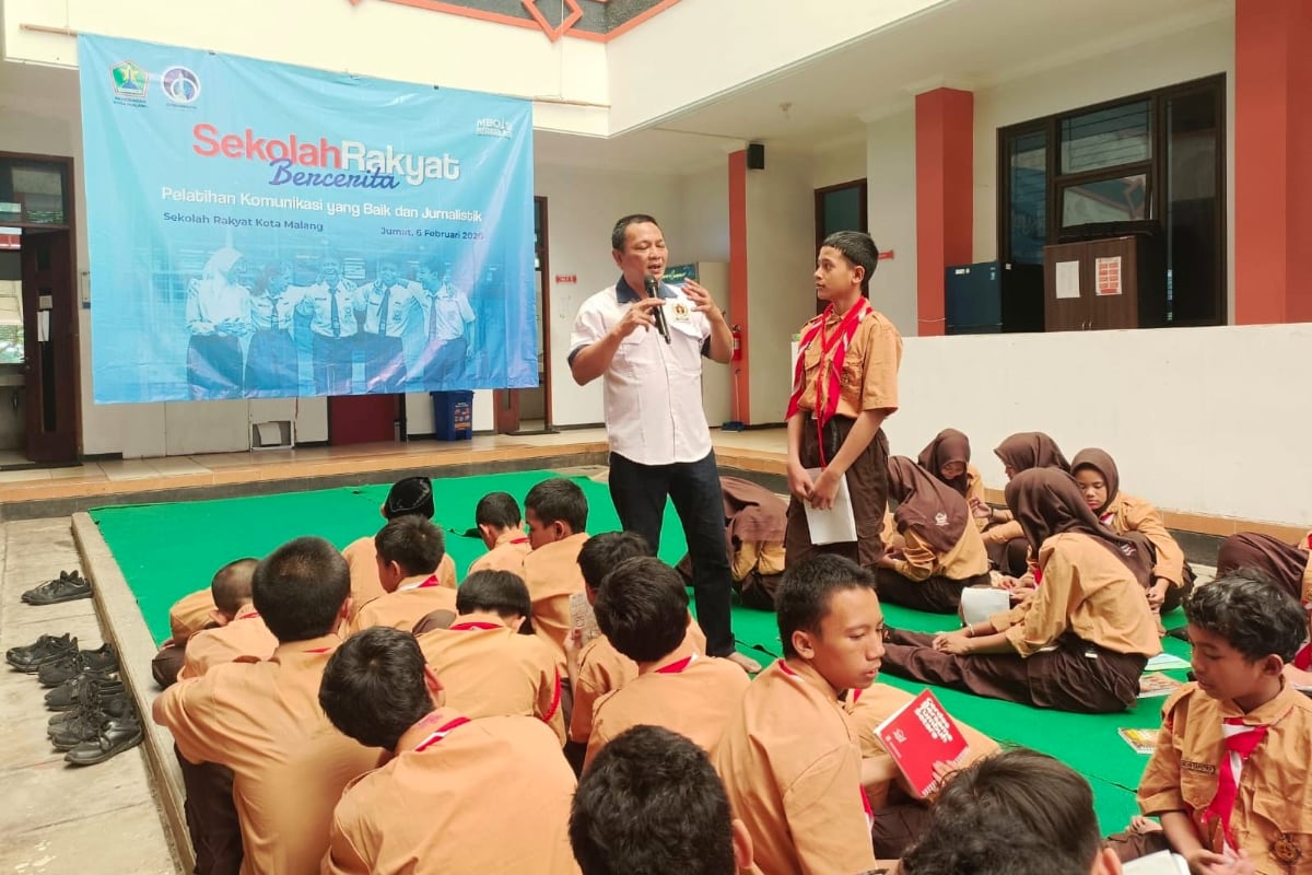 PWI Malang Raya dan Diskominfo Kota Malang Bekali Siswa Sekolah Rakyat dengan Keterampilan Dasar Jurnalisme