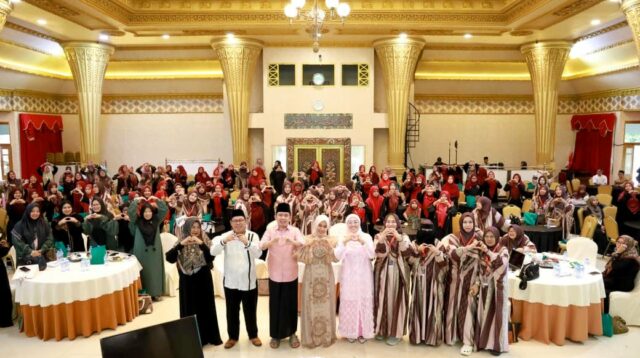 Bupati Fawait Paparkan Program Pemkab Jember Saat Hadiri Daurah Ilmiyah Bu Nyai Nusantara