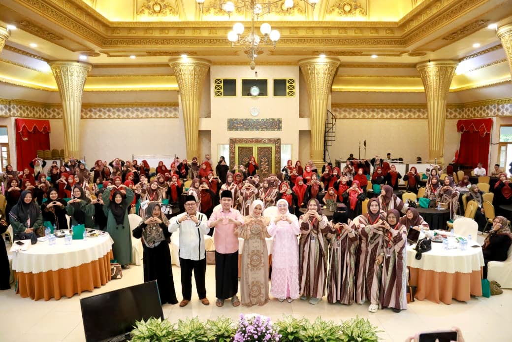 Bupati Fawait Paparkan Program Pemkab Jember Saat Hadiri Daurah Ilmiyah Bu Nyai Nusantara