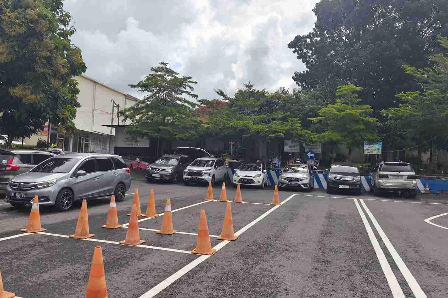 Polres Batu Imbau Warga Lapor Bhabinkamtibmas dan Tawarkan Penitipan Kendaraan Gratis
