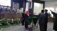 FT- lantik PAW_11zon DPRD Ngawi Resmi Lantik PAW Dua Anggota, Kursi Ketua II Terisi