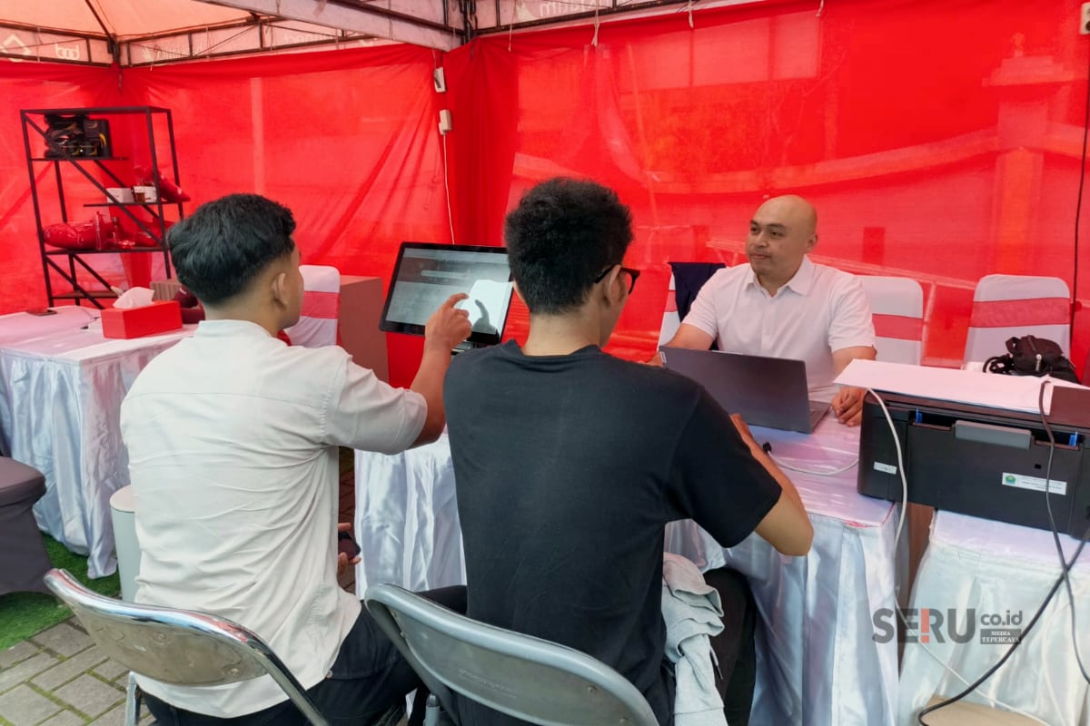 Bapenda Kota Malang gencarkan program jemput bola untuk mencapai target PBB. (bas) Bapenda Kota Malang Targetkan PBB Rp73 Miliar, Jemput Bola Sambang 300 Titik