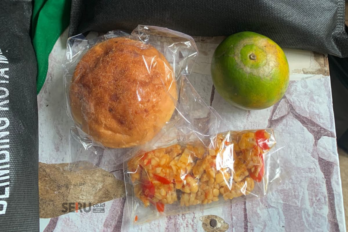 Satu SPPG Berhenti Beroperasi, DPRD Kota Malang Dalami Dugaan Kelalaian Manajemen MBG 1 Menu MBG selama Ramadan banyak dikeluhkan. (bas)