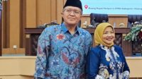 Ketua DPC PKB Kabupaten Malang, Ir. H. Kholiq dan Wakil Bupati Malang, Lathifah Shohib. (Ist) PKB Layangkan Protes ke Perumda Tirta Kanjuruhan, Buntut Kelalaian Backdrop Halalbihalal