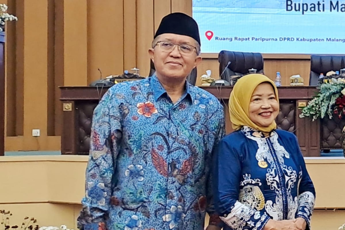 Ketua DPC PKB Kabupaten Malang, Ir. H. Kholiq dan Wakil Bupati Malang, Lathifah Shohib. (Ist) PKB Layangkan Protes ke Perumda Tirta Kanjuruhan, Buntut Kelalaian Backdrop Halalbihalal