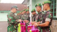 Dandim 0833 Apresiasi Kinerja Prajurit Berikan Bingkisan Lebaran untuk Keluarga