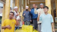 Malang Autism Center Bagikan Nasi Berkah Ramadan, Latih Anak Autisme Berkarya & Berbagi Kebaikan