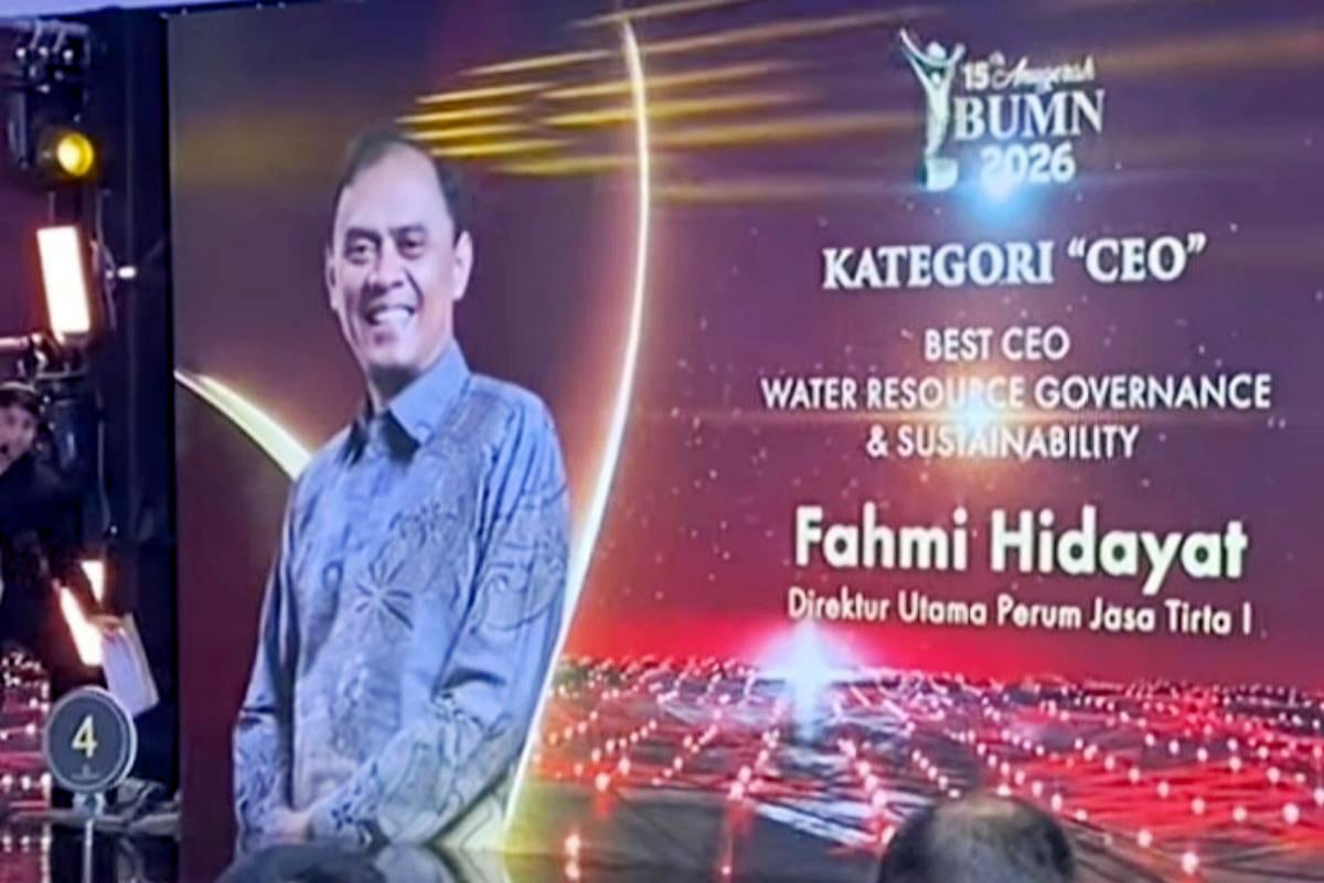 Perum Jasa Tirta I Raih Dua Penghargaan di Ajang Anugerah BUMN 2026 1 Direktur Utama Perum Jasa Tirta I, Fahmi Hidayat meraih Best CEO kategori Water Resources Governance & Sustainability. (dok. PJT I)