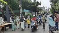 Koramil Lowokwaru berbagi takjil gratis, kepedulian dan silaturahmi jelang Idulfitri. (ist) Koramil Lowokwaru Berbagi Takjil Gratis, Kepedulian dan Silaturahmi Jelang Idulfitri
