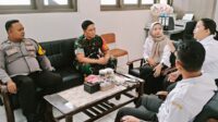 Babinsa Bareng dan Bhabinkamtibmas patroli humanis dan dialogis jaga kamtibmas. (ist) Babinsa Bareng dan Bhabinkamtibmas Patroli Humanis dan Dialogis Jaga Kamtibmas