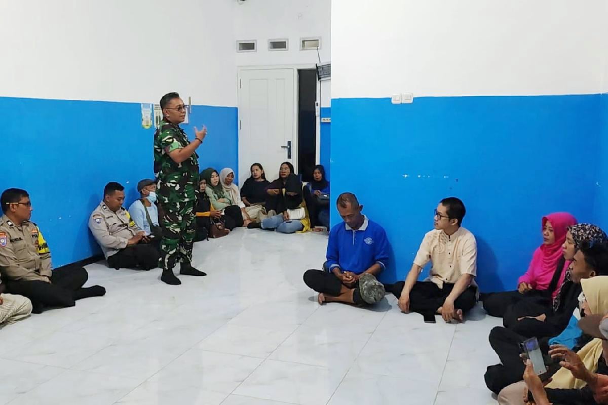 Babinsa Kedungkandang Sosialisasi Relawan MBG tentang Kedisiplinan dan Jiwa Nasionalisme