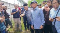 Menteri Lingkungan Hodup Kunjungi Lokasi Bakal Bangunan PTSL di Kecamatan Pakis