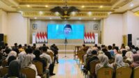 Bupati Fawait saat memberikan arahan secara Daring. (Seru.co.id/sgt) Dari Tanah Suci Bupati Fawait Beri Arahan ke SPPG Jember