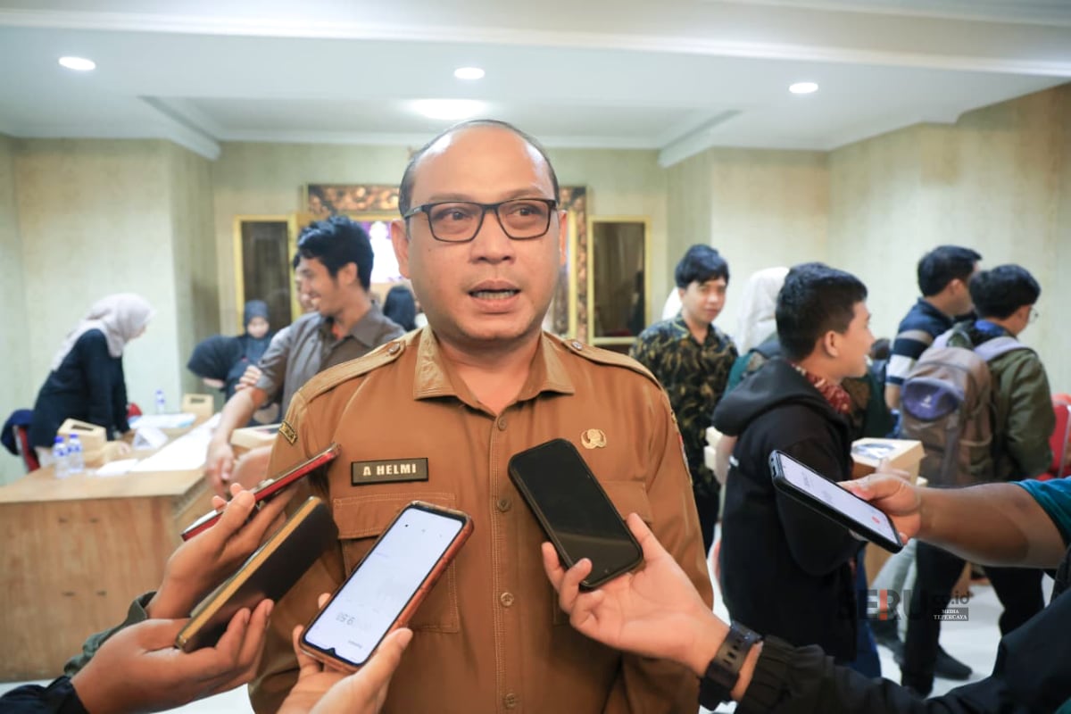 Ketua Satgas MBG Jember, Ahmad Helmi Luqman. (Seru.co.id/sgt) Satgas Jember Sebut Puluhan Dapur MBG di Jember Belum Kantongi SLHS