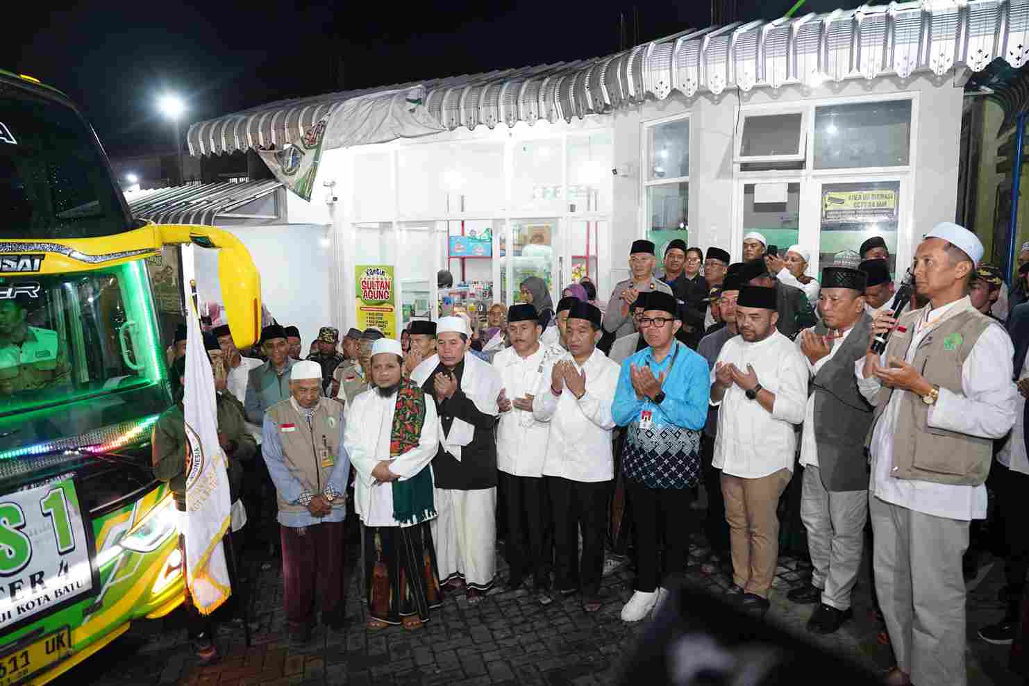 226 Calon Jemaah Haji Kota Batu Resmi Bertolak ke Tanah Suci