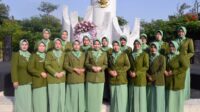 Persit Kodim 0833 Tabur Bunga di TMP Suropati, Peringati HUT ke-80 Persit Kartika Chandra Kirana