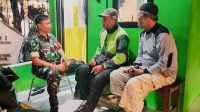Babinsa Oro-Oro Dowo patroli dialogis malam jaga kondusivitas wilayah. (ist) Babinsa Oro-Oro Dowo Patroli Dialogis Malam Jaga Kondusivitas Wilayah