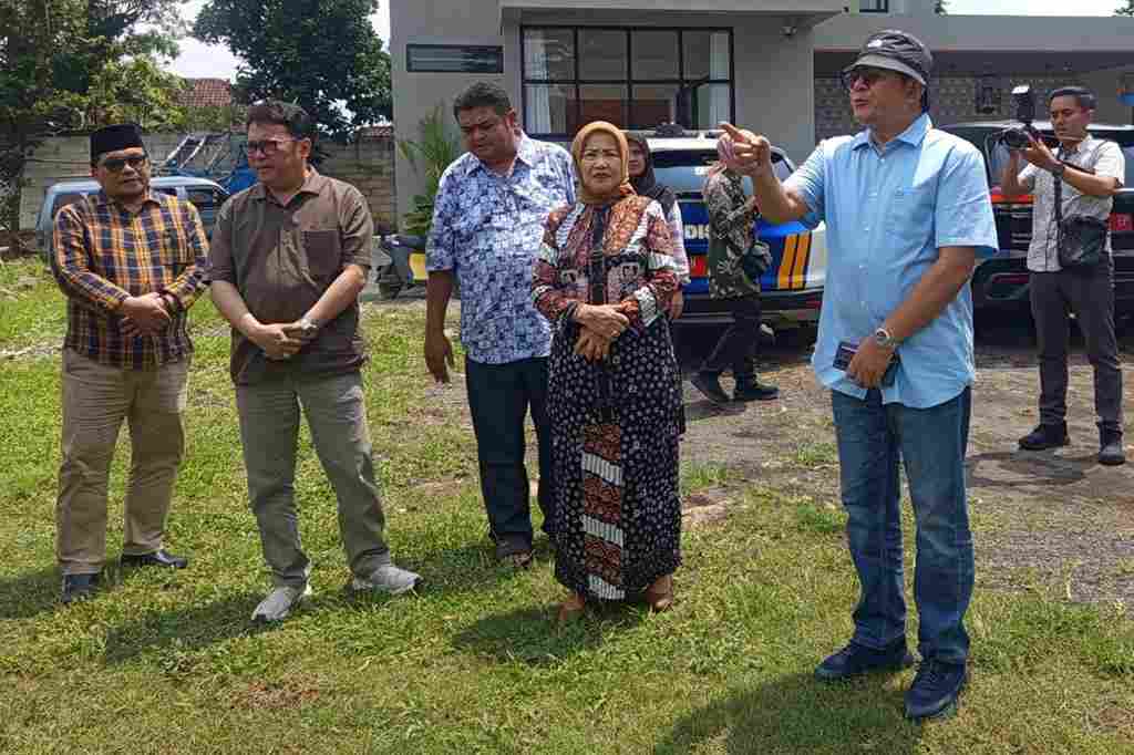 Peninjauan lahan yang akan dibangun SPPG. (Wul_11zon SPPG Baru Segera Dibangun di Gondanglegi, Target Layani 3.000 Santri