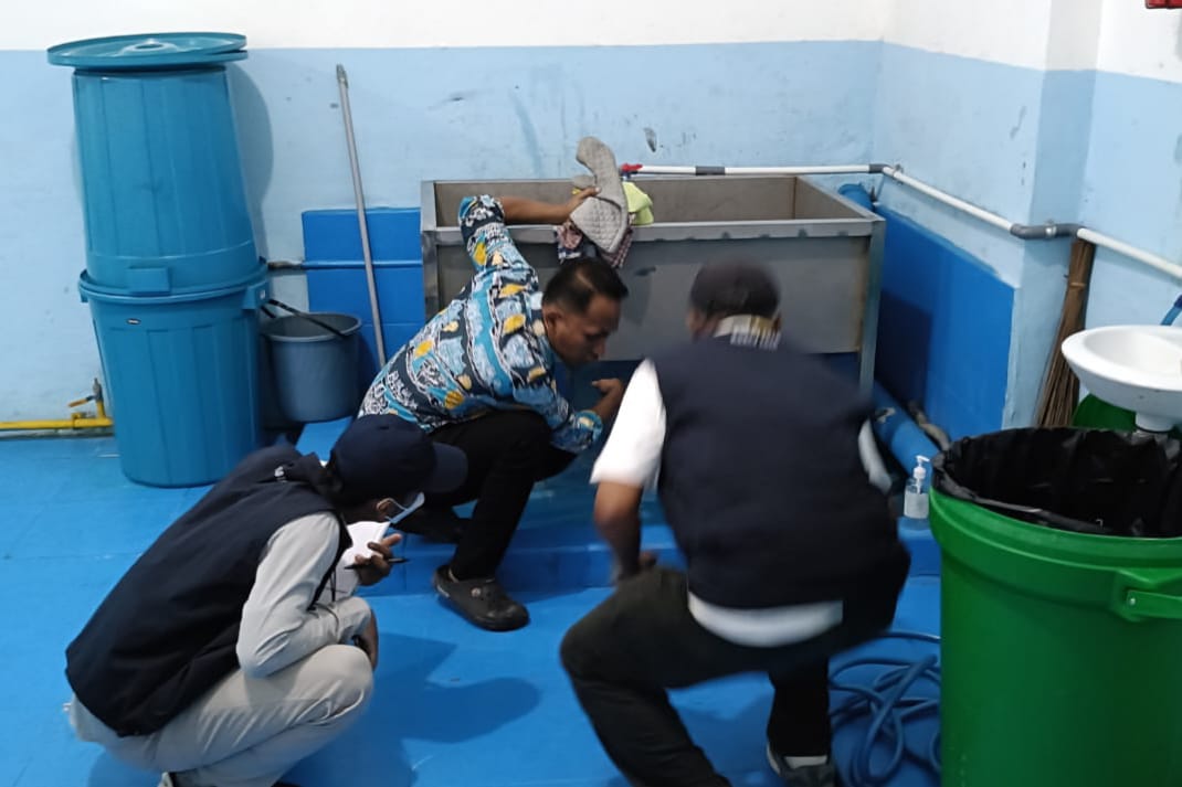 Satgas MBG Sorot IPAL SPPG Sukun Gadang 2, Perbaikan Langsung Dikebut Usai Sidak 1 Satgas MBG Sorot IPAL SPPG Sukun Gadang 2, Perbaikan Langsung Dikebut Usai Sidak