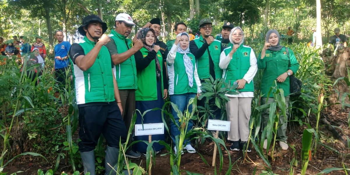 Peringatan Hari Bumi Sedunia, DPC PPP Situbondo Tanam Ribuan Pohon Pulihkan Ekosistem Pascabanjir