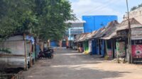 Alih fungsi RTH di dekat GOR Ken Arok, sejumlah warung telah diciduk kepolisian terkait peredaran Miras. (Seru.co.id/bas) Alih Fungsi RTH Kota Malang Jadi Warung Miras, Pemkot Layangkan Peringatan Keras