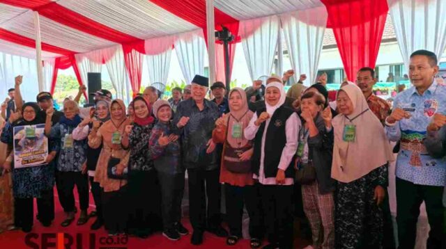 Khofifah Kucurkan Rp108 Miliar untuk Lansia di HLUN 2026, 54 Ribu Penerima Nikmati Jaminan Hidup