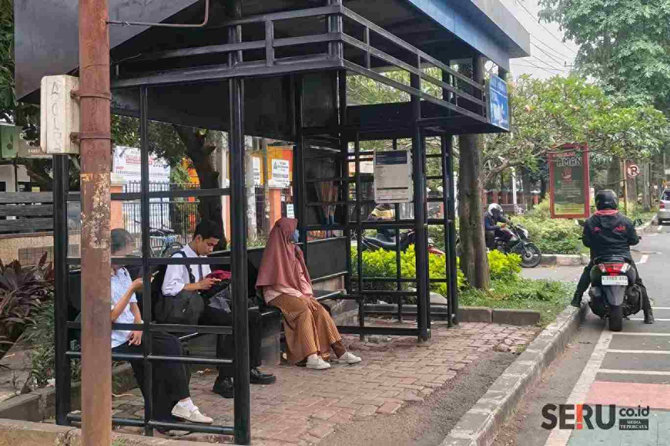 Halte Depan SMAN 8 Malang Kini Bebas Vandalisme, Tuai Apresiasi Kenyamanan Pengguna