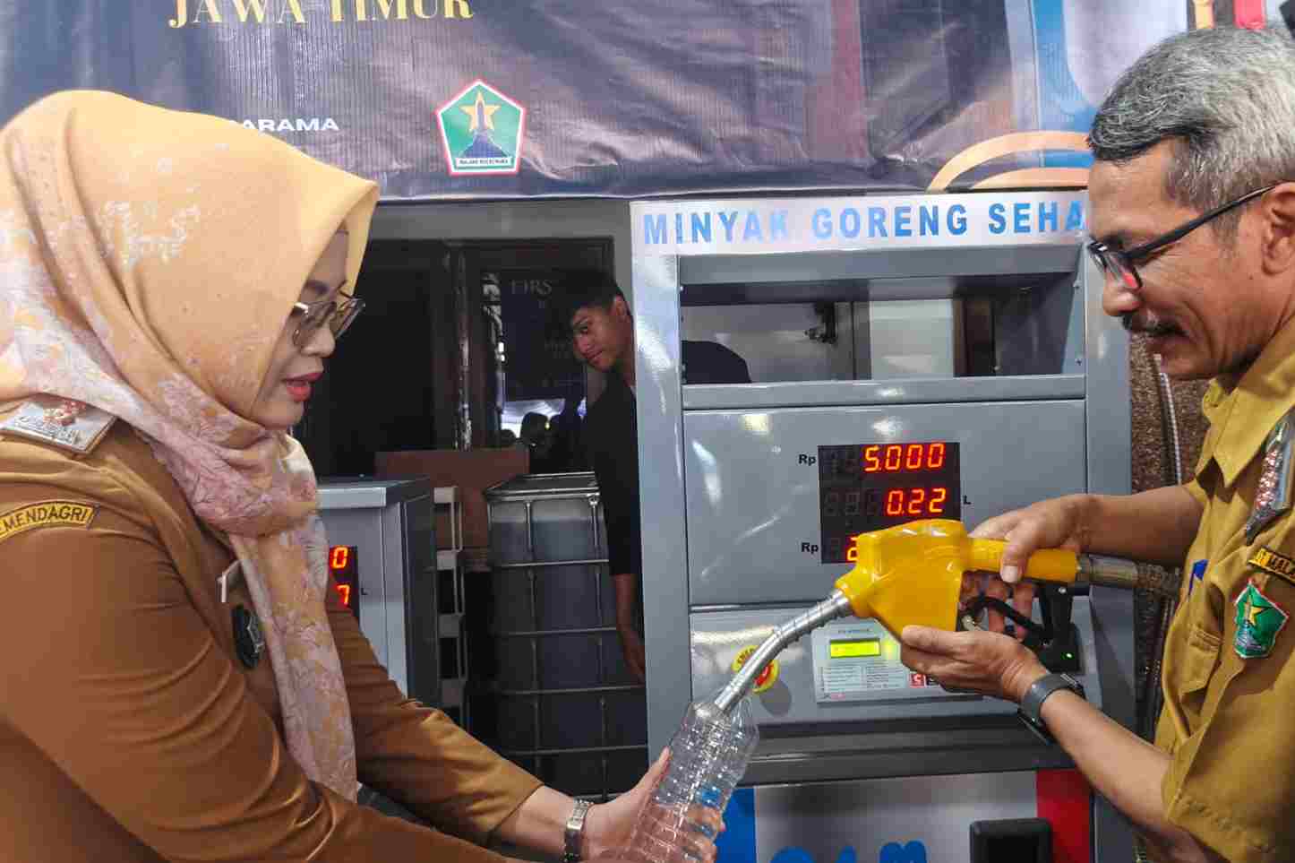 Depo Pomindo Resmi Beroperasi di Kota Malang, Jual Minyak Goreng Premium Mulai Rp2.000