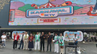 Suasana saat Pj Sekda Jember hadir di Karnaval SCTV 2026. (Seru.co.id/sgt) Pj Sekda Jember Bangga Alun-alun Kembali Diguncang Karnaval SCTV 2026