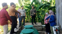Komisi III DPRD Situbondo Sidak ke pabrik kosmetik CV Indri Berkah Rejeki di Desa Besuki, Kecamatan Besuki.(Seru.co.id/aza) Sidak Pabrik Kosmetik IBR, DPRD Situbondo Minta Dinas Dampingi Pengelolaan IPAL