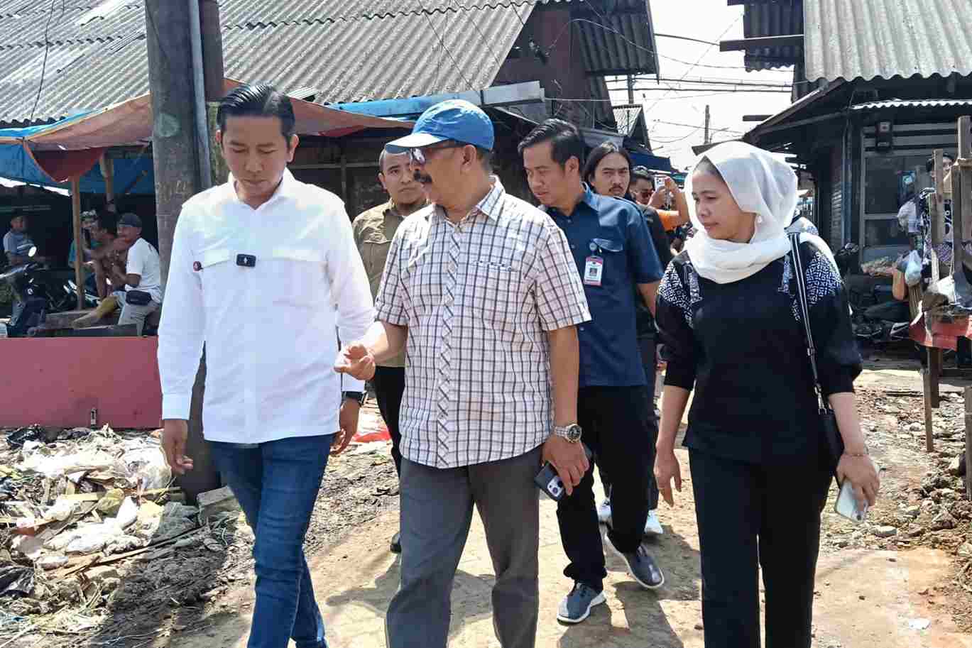 DPRD Pastikan Penataan Pasar Gadang Berjalan Tahun Ini, Akses Kota-Kabupaten Bakal Lebih Lancar 1 DPRD Pastikan Penataan Pasar Gadang Berjalan Tahun Ini, Akses Kota-Kabupaten Bakal Lebih Lancar