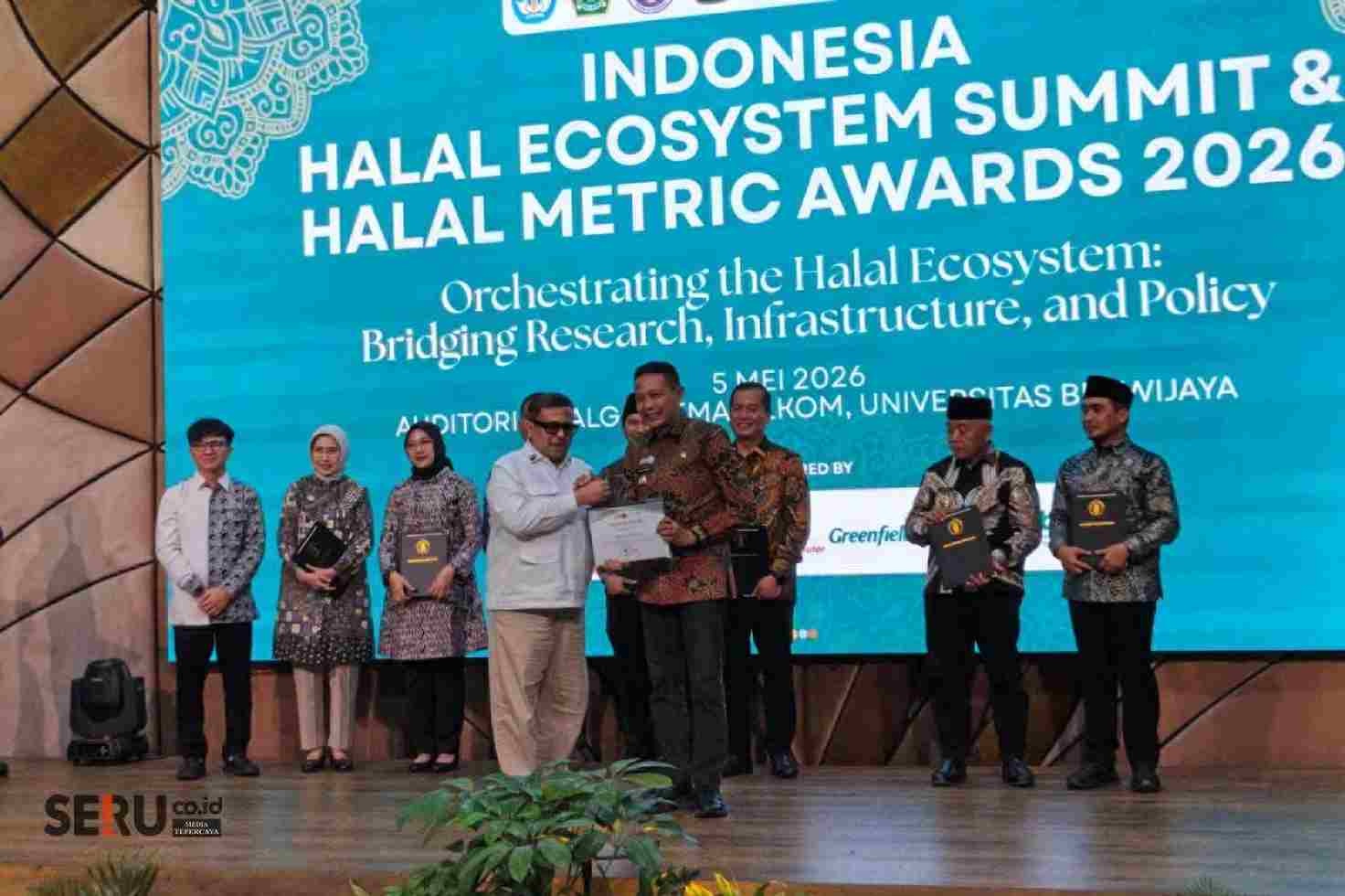 sesi penerimaan yes Kota Malang Raih Dua Penghargaan Halal, Pemkot Perkuat Sertifikasi UMKM