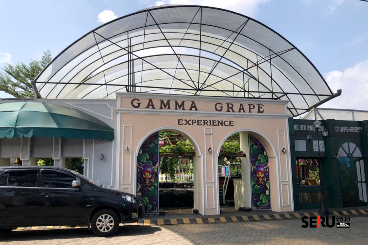 Bangunan Gamma Grape Experience Pakis. (Wul) Gamma Grape Experience Pakis, Wisata Edukasi 99 Varian Anggur Berpadu Rekreasi di Kabupaten Malang